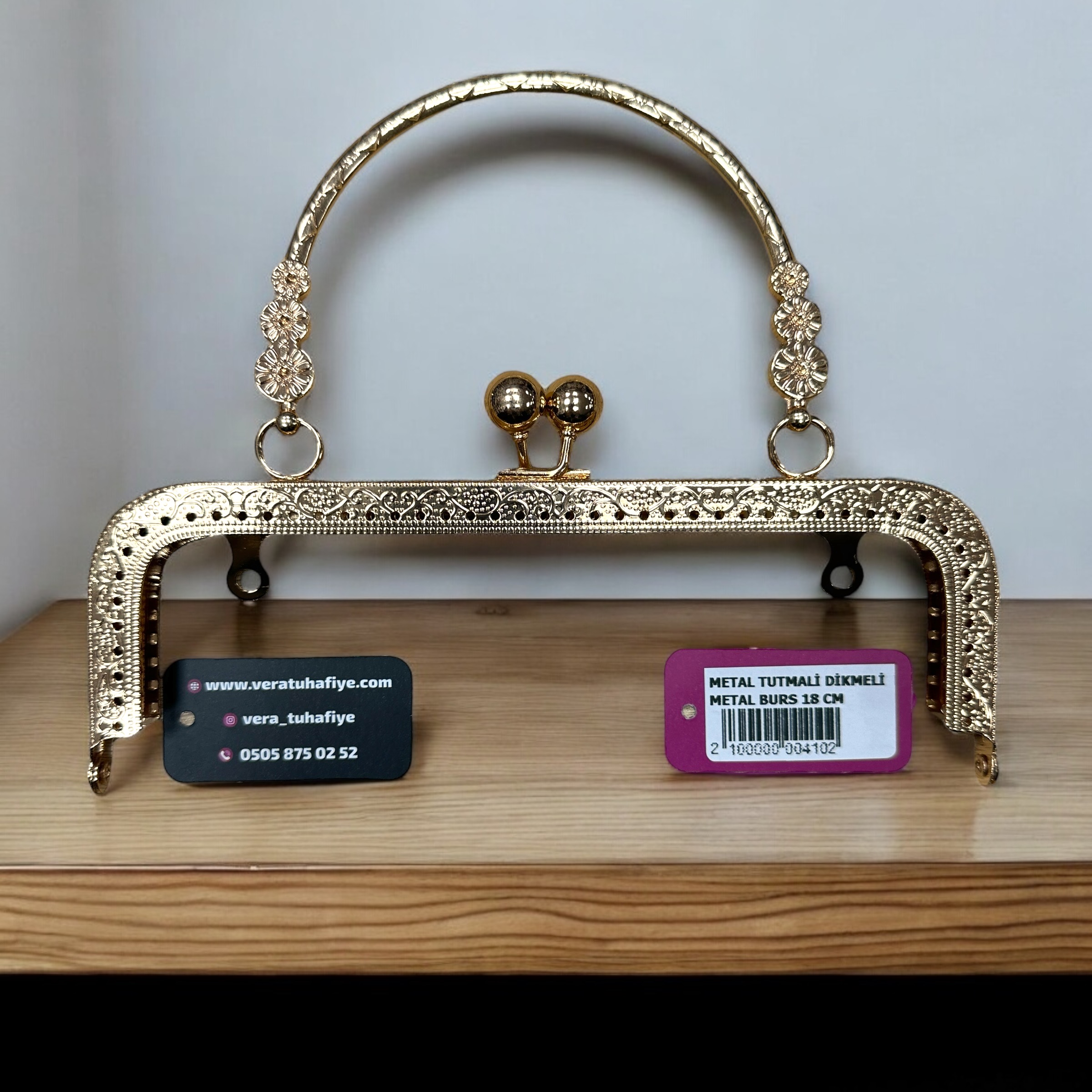 18.5 cm DİKMELİ BURS GOLD